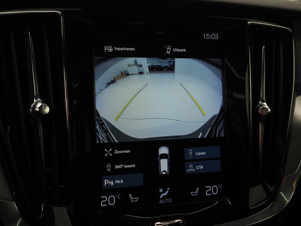 Volvo V60 2.0 T6 Recharge AWD R-Design 37