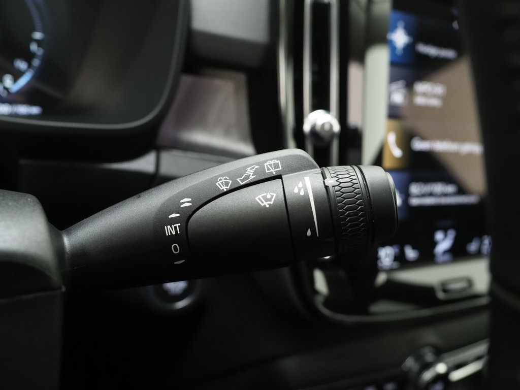 Volvo XC40 1.5 T5 Plug-in hybrid Ultimate Dark 27