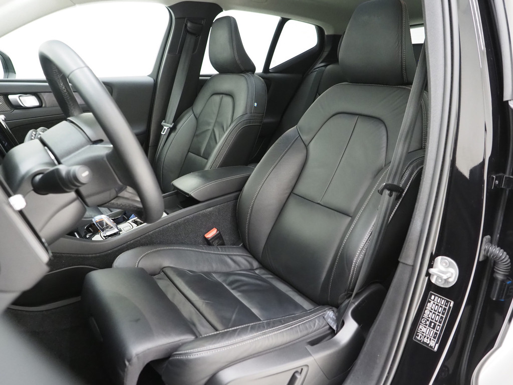 Volvo XC40 1.5 T5 Plug-in hybrid Ultimate Dark 48