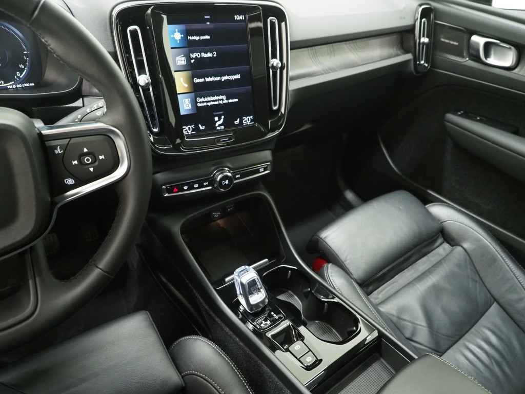 Volvo XC40 1.5 T5 Plug-in hybrid Ultimate Dark 84