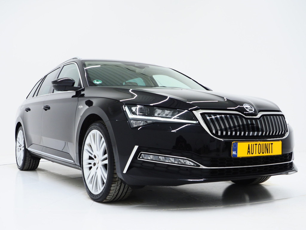 Škoda Superb Combi 1.4 TSI iV Laurin & Klement 10