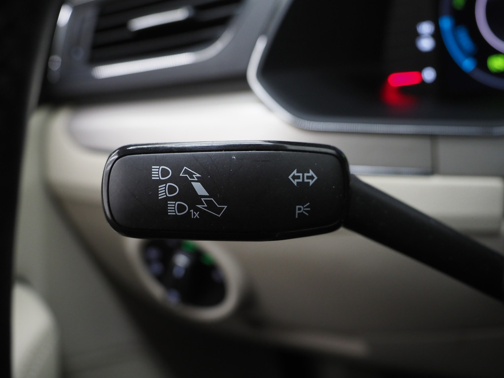 Škoda Superb Combi 1.4 TSI iV Laurin & Klement 22