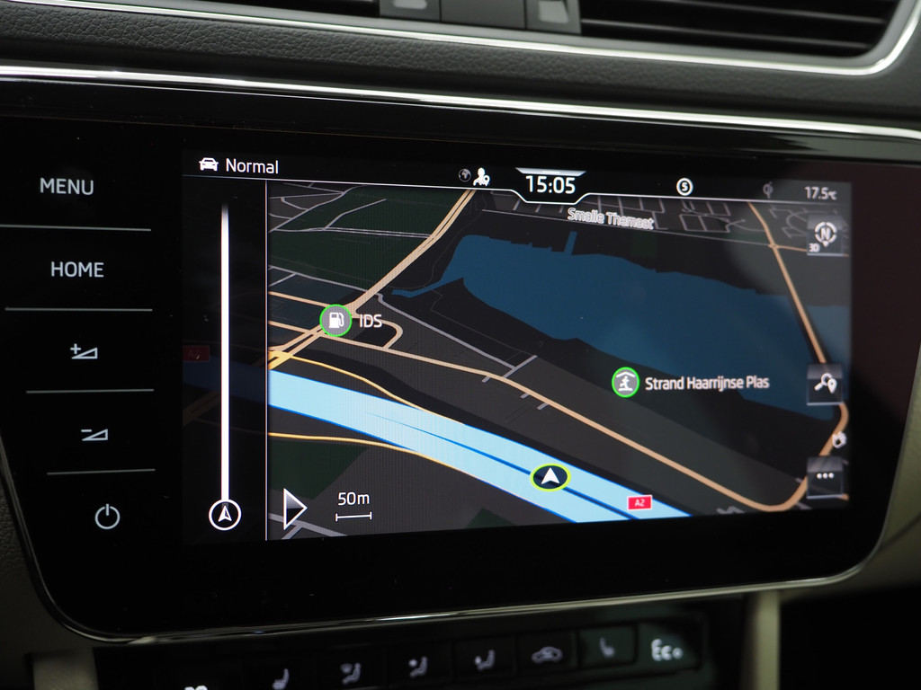 Škoda Superb Combi 1.4 TSI iV Laurin & Klement 29