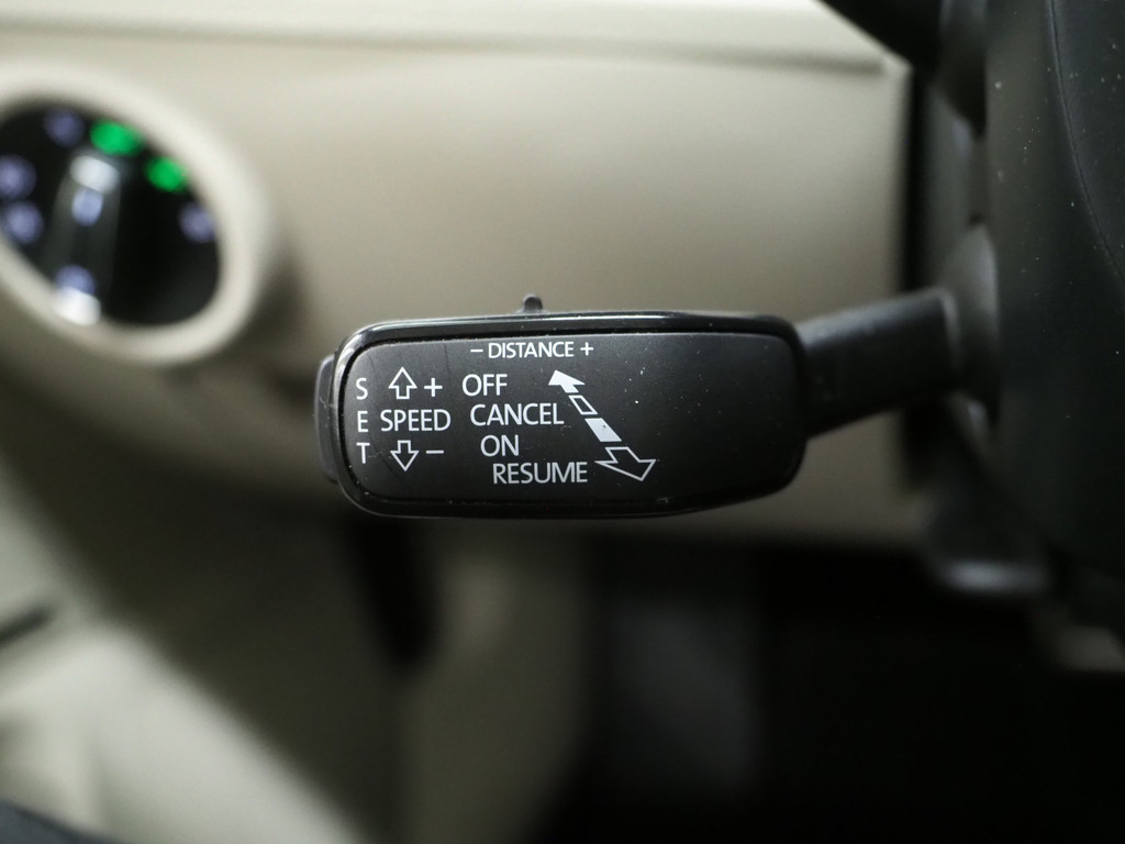 Škoda Superb Combi 1.4 TSI iV Laurin & Klement 65