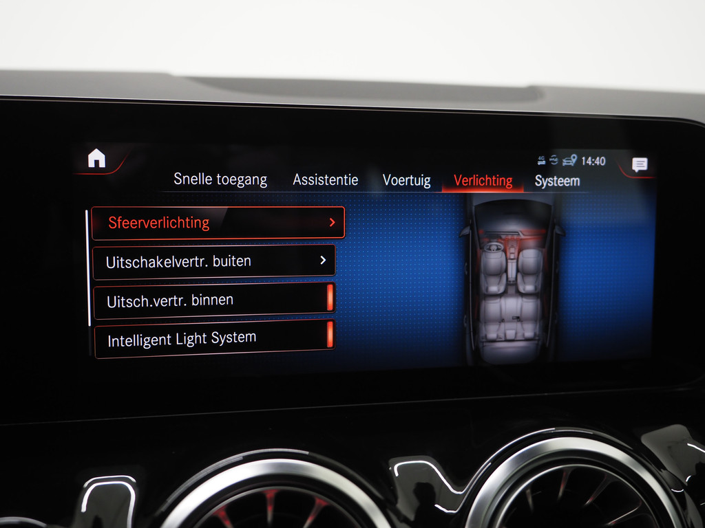 Mercedes-Benz GLA 250 e 29