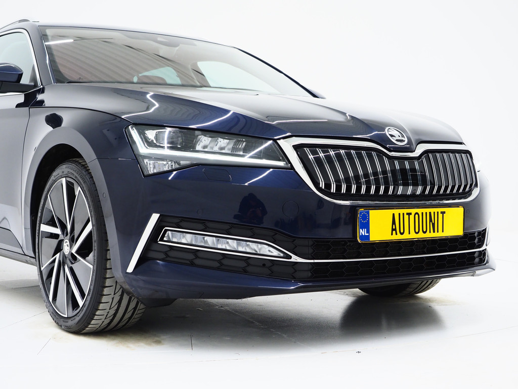 Škoda Superb Combi 1.4 TSI iV 218PK Style 11