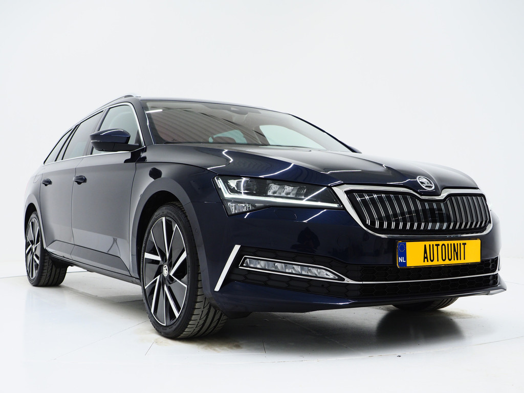 Škoda Superb Combi 1.4 TSI iV 218PK Style 54