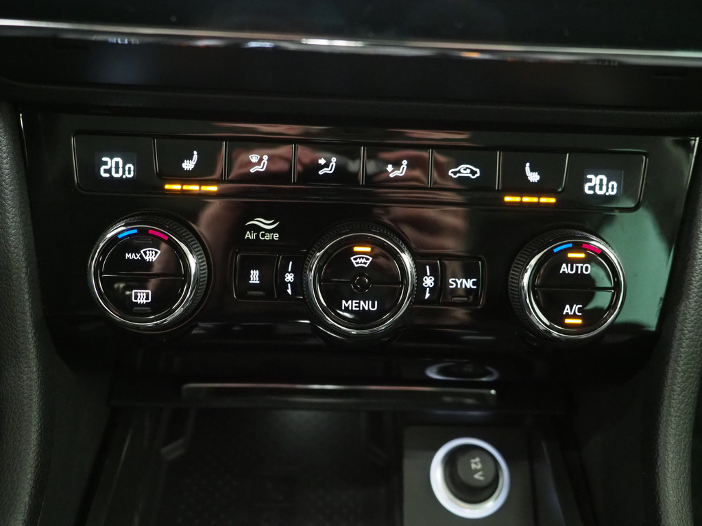 Škoda Superb Combi 1.4 TSI iV 218PK Style 78