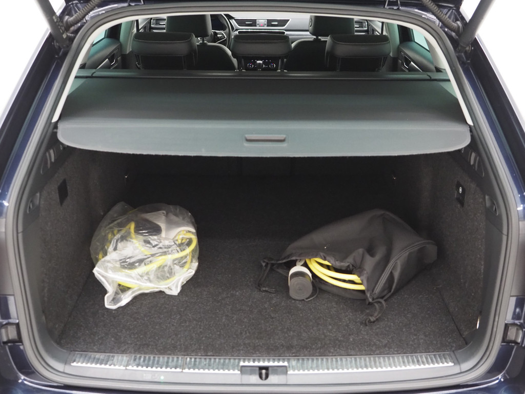 Škoda Superb Combi 1.4 TSI iV 218PK Style 84