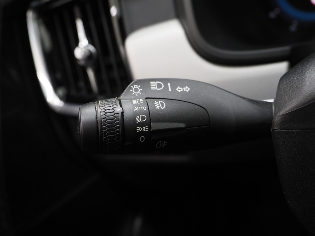 Volvo V90 2.0 T6 Plug-in hybrid AWD Plus Dark Long Range 69