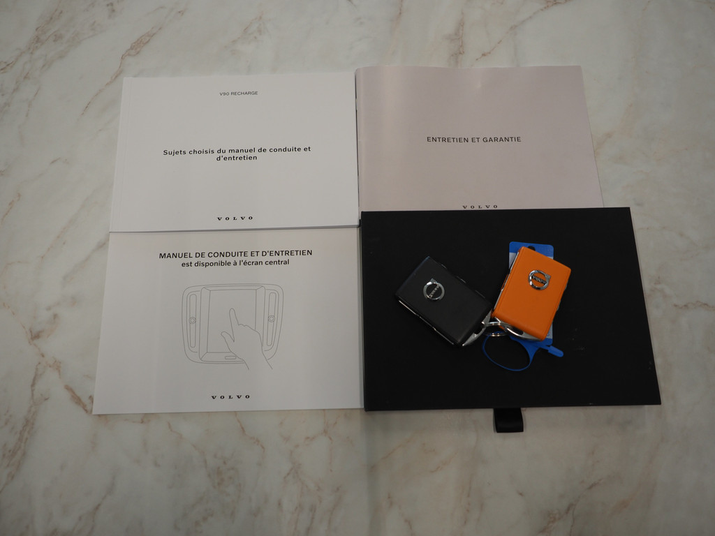 Volvo V90 2.0 T6 Plug-in hybrid AWD Plus Dark Long Range 7