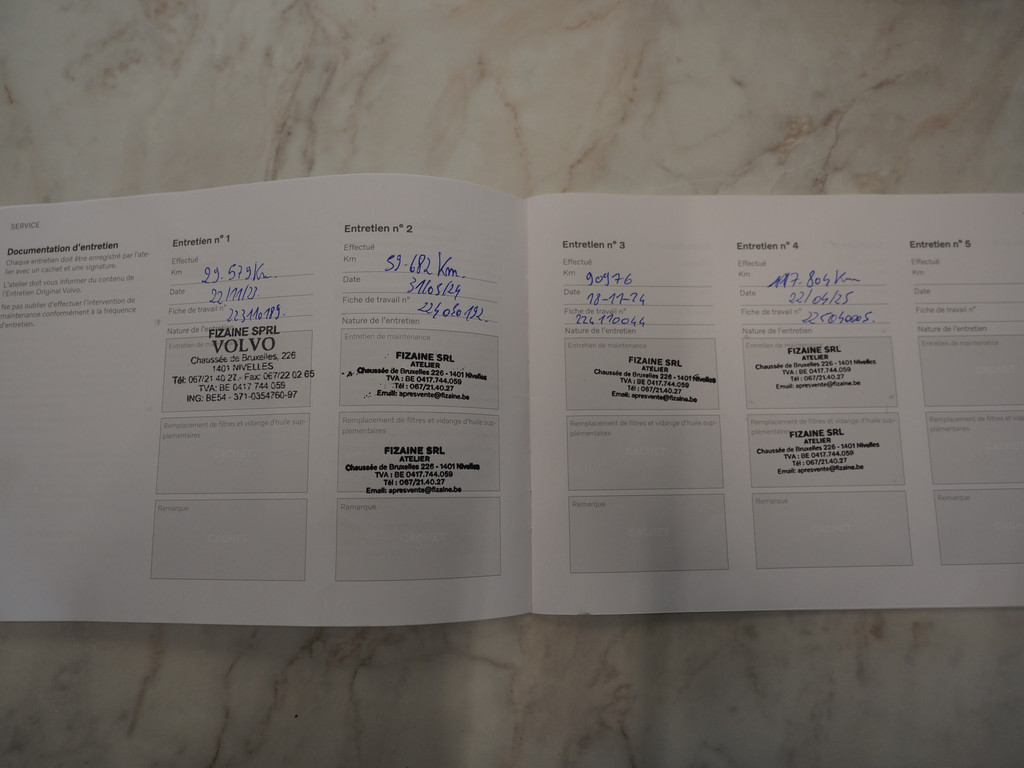 Volvo V90 2.0 T6 Plug-in hybrid AWD Plus Dark Long Range 8