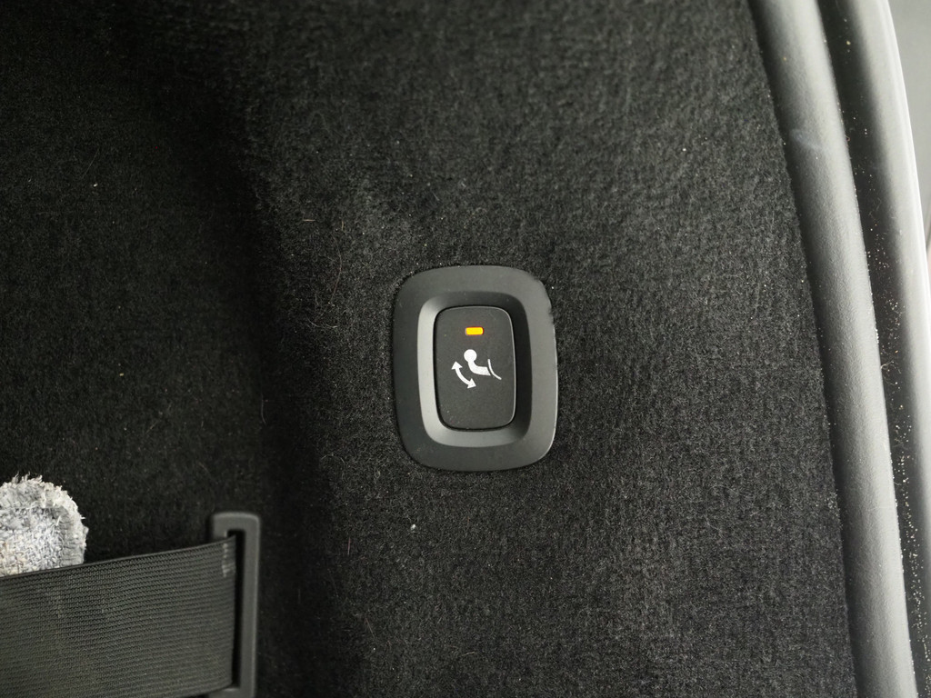 Volvo V90 2.0 T6 Plug-in hybrid AWD Plus Dark Long Range 90