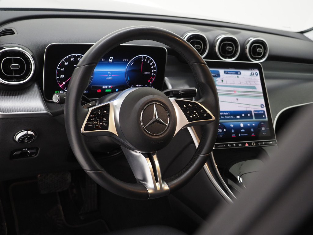 Mercedes-Benz GLC 300e 4MATIC 320PK 15