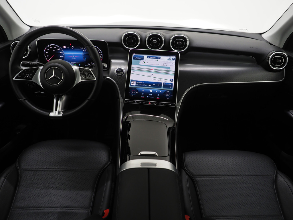 Mercedes-Benz GLC 300e 4MATIC 320PK 4