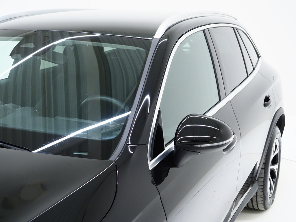 Mercedes-Benz GLC 300e 4MATIC 320PK 47