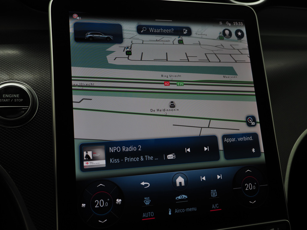 Mercedes-Benz GLC 300e 4MATIC 320PK 61