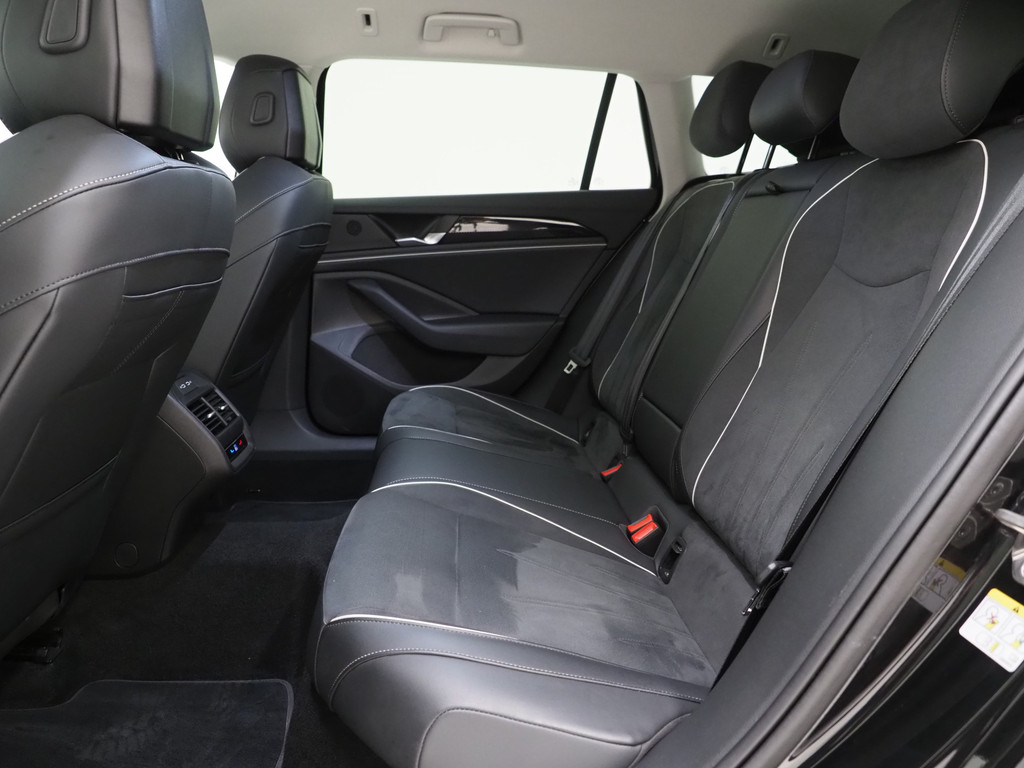 Volkswagen Passat Variant 1.5 eHybrid 204PK 39