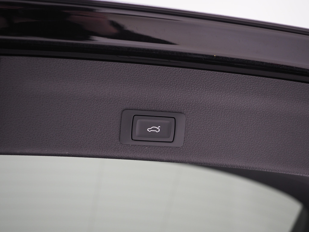 Audi A6 Avant 55 TFSI e quattro Competition Full Black 39