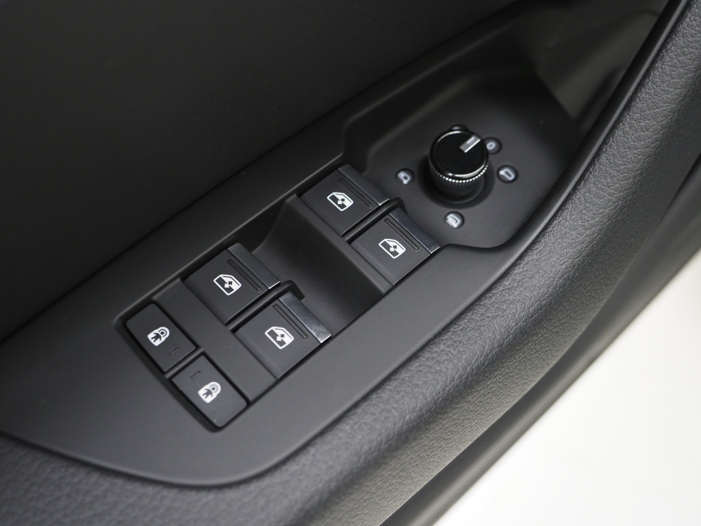 Audi A6 Avant 55 TFSI e quattro Competition Full Black 59