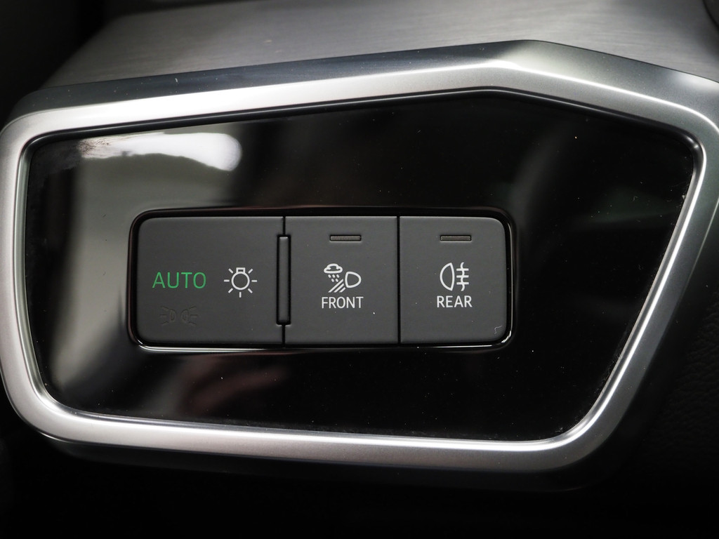 Audi A6 Avant 55 TFSI e quattro Competition Full Black 60