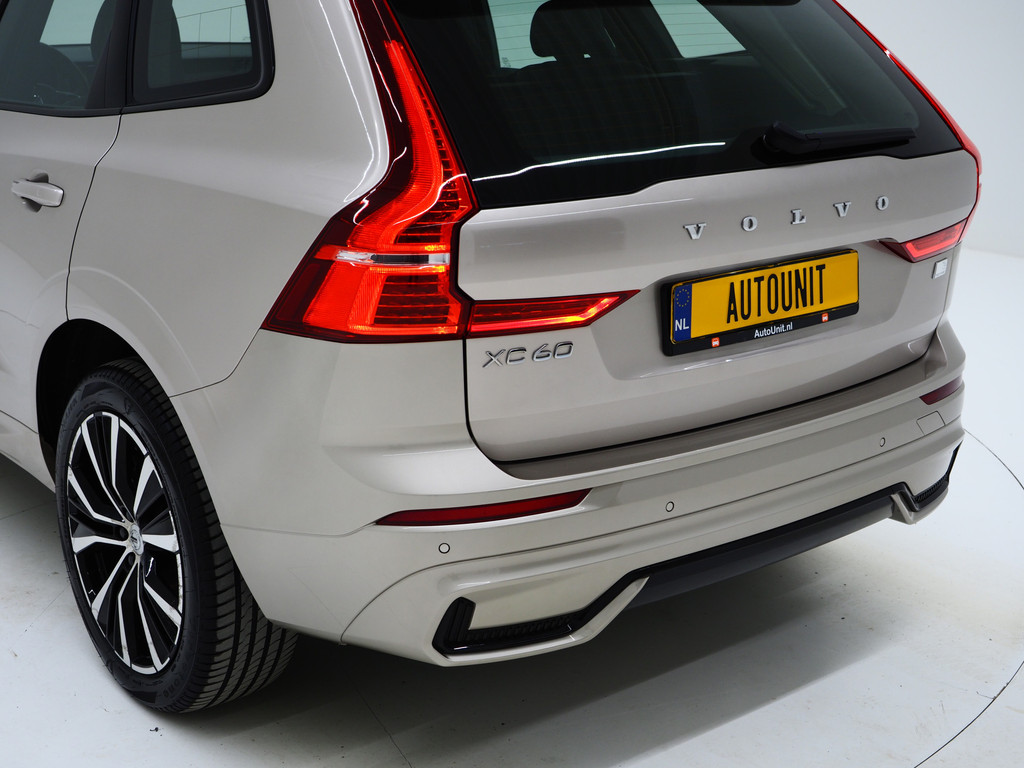 Volvo XC60 2.0 T6 Plug-in hybrid AWD Ultimate Dark Long Range 14
