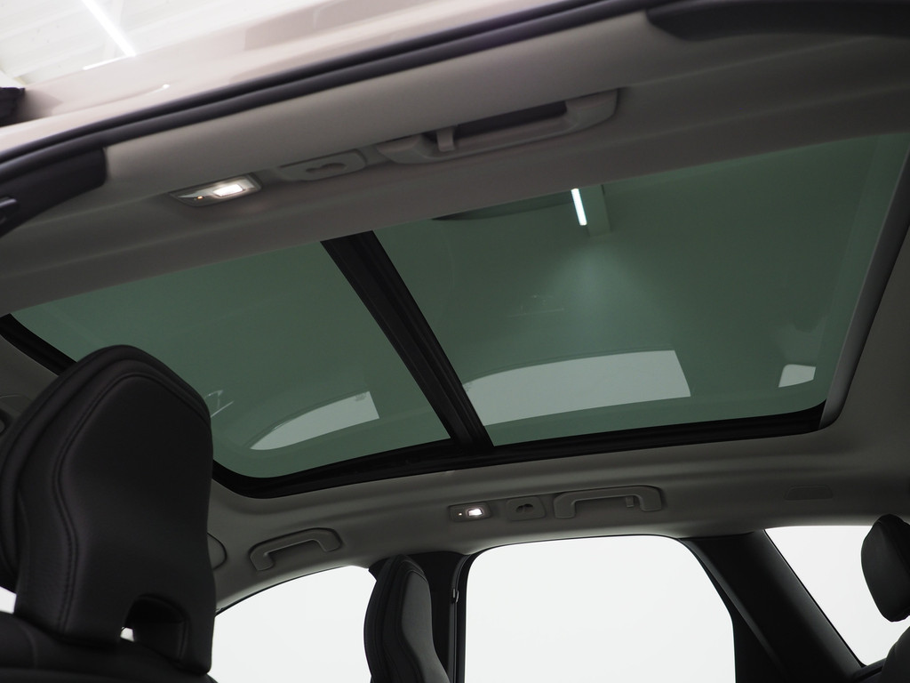 Volvo XC60 2.0 T6 Plug-in hybrid AWD Ultimate Dark Long Range 39