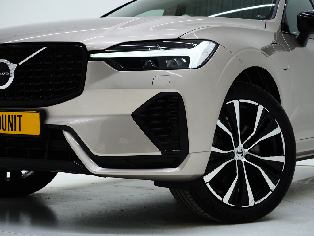 Volvo XC60 2.0 T6 Plug-in hybrid AWD Ultimate Dark Long Range 47