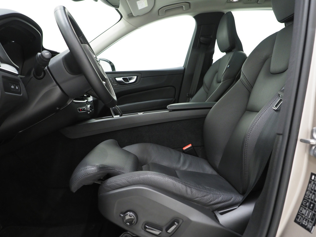 Volvo XC60 2.0 T6 Plug-in hybrid AWD Ultimate Dark Long Range 59