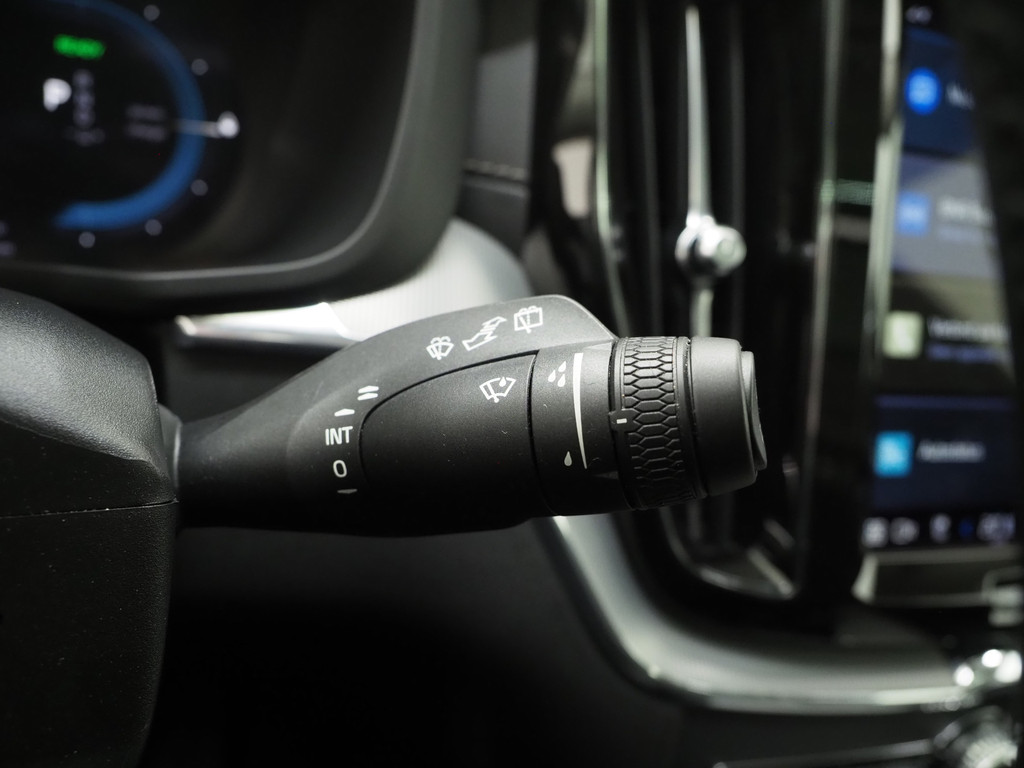 Volvo XC60 2.0 T6 Plug-in hybrid AWD Ultimate Dark Long Range 68