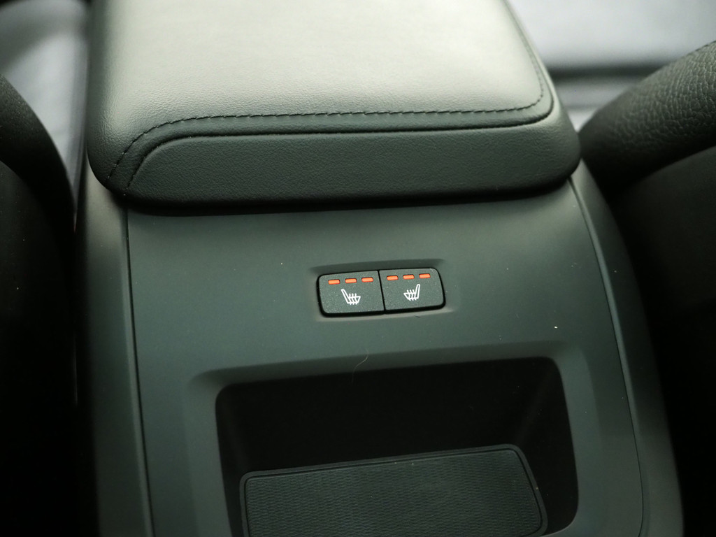 Volvo XC60 2.0 T6 Plug-in hybrid AWD Ultimate Dark Long Range 78