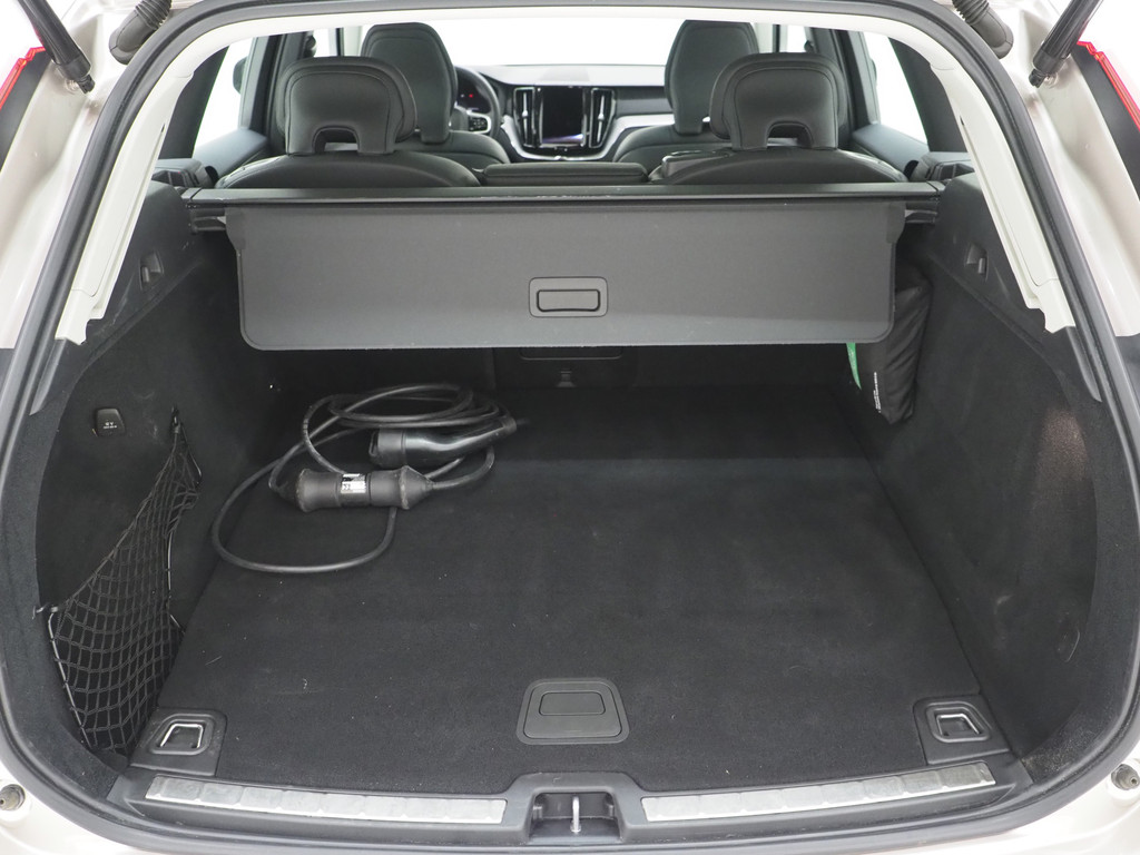 Volvo XC60 2.0 T6 Plug-in hybrid AWD Ultimate Dark Long Range 82