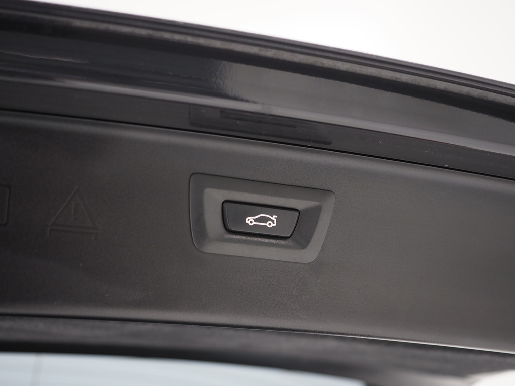 BMW 5 Serie Touring 520xd M Sport 38