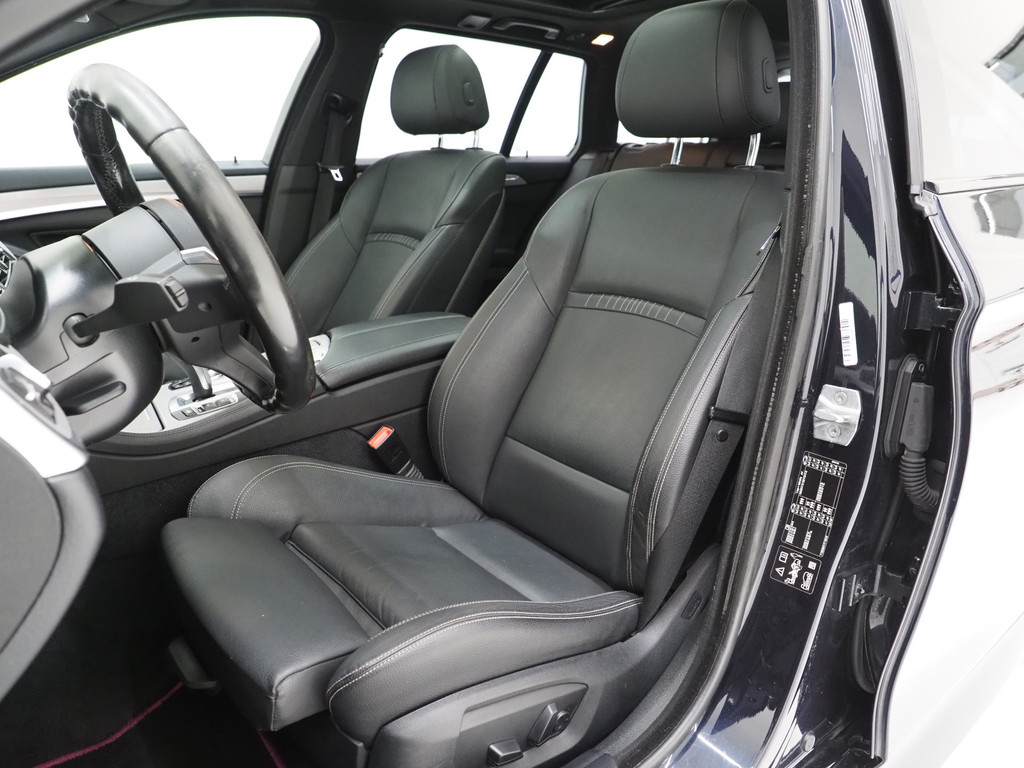 BMW 5 Serie Touring 520xd M Sport 42