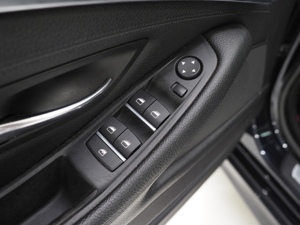 BMW 5 Serie Touring 520xd M Sport 55