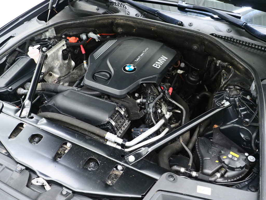 BMW 5 Serie Touring 520xd M Sport 6