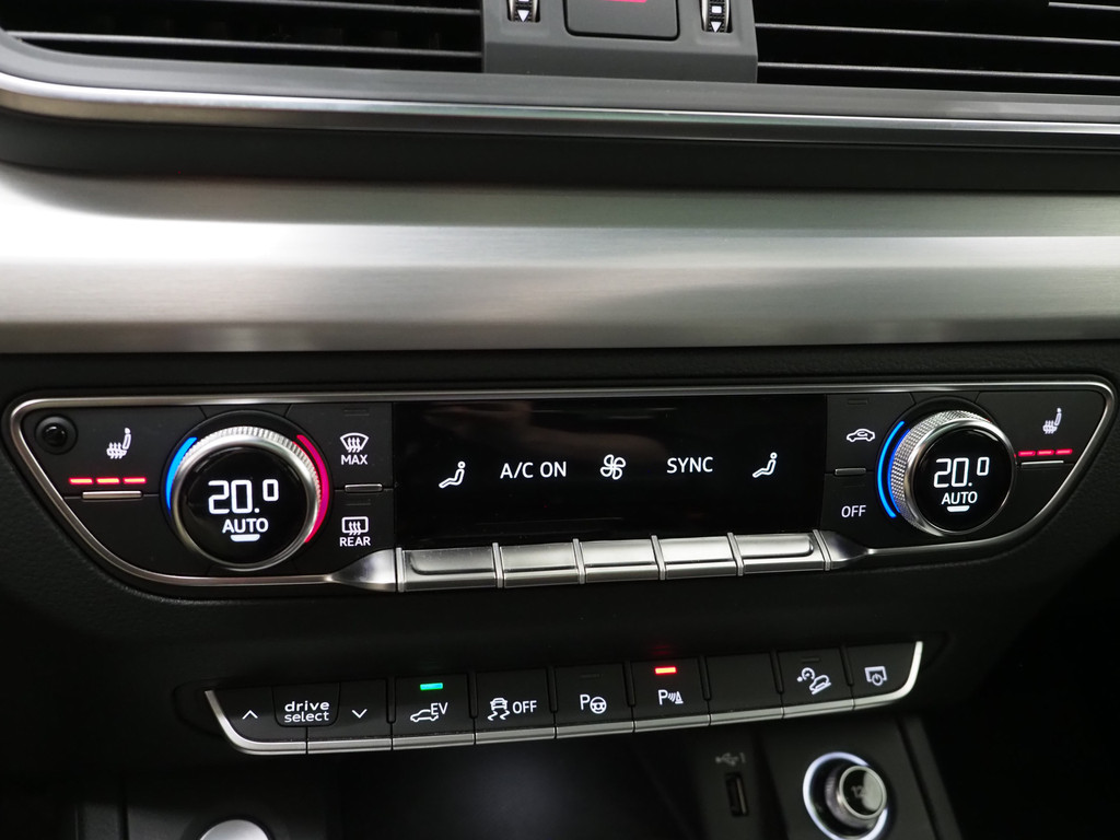 Audi Q5 55 TFSI e quattro Competition 30