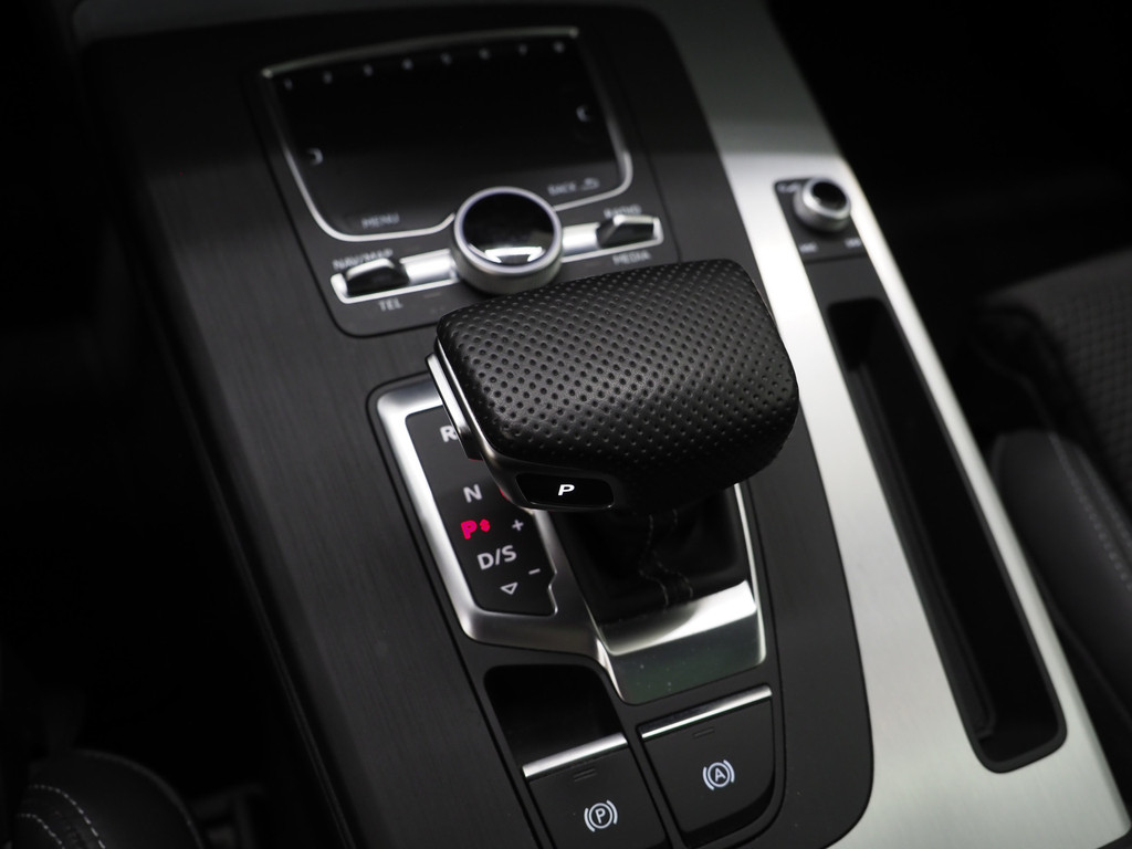 Audi Q5 55 TFSI e quattro Competition 31