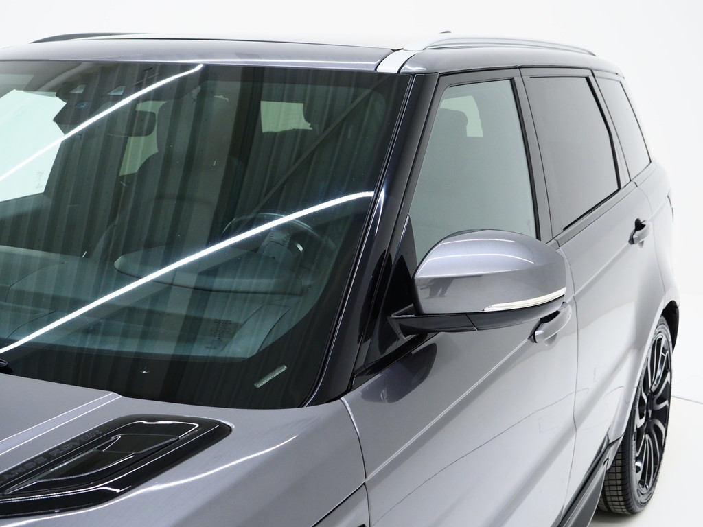 Land Rover Range Rover Sport 2.0 P400e HSE Dynamic 12