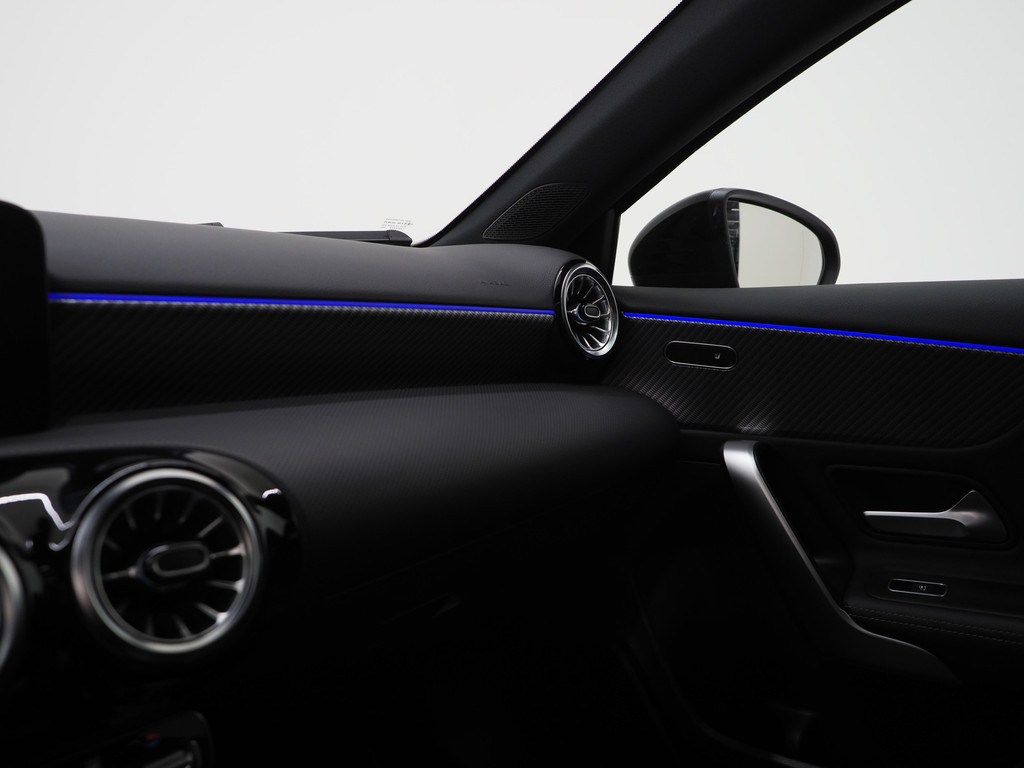 Mercedes-Benz A-Klasse 250 e Luxury Line 19