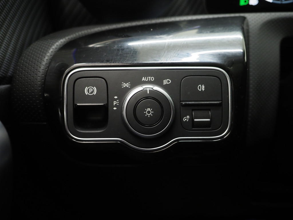 Mercedes-Benz A-Klasse 250 e Luxury Line 20