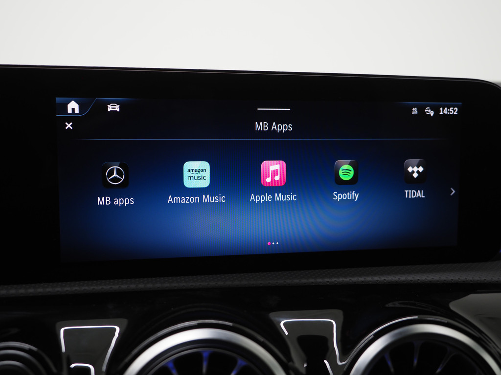 Mercedes-Benz A-Klasse 250 e Luxury Line 28