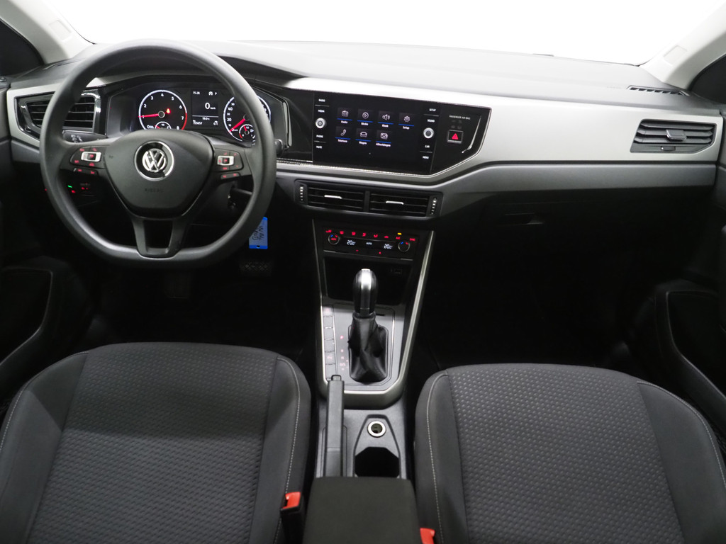 Volkswagen Polo 1.0 TSI DSG Automaat 37