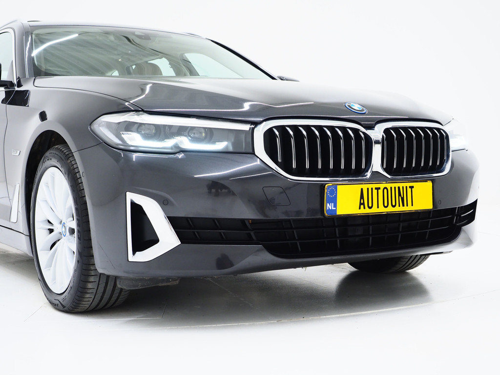 BMW 5 Serie Touring 530e xDrive 11