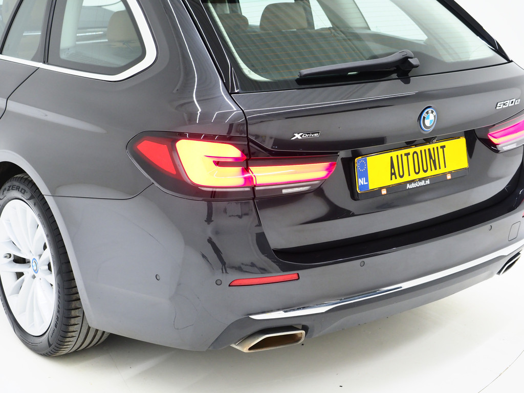 BMW 5 Serie Touring 530e xDrive 13