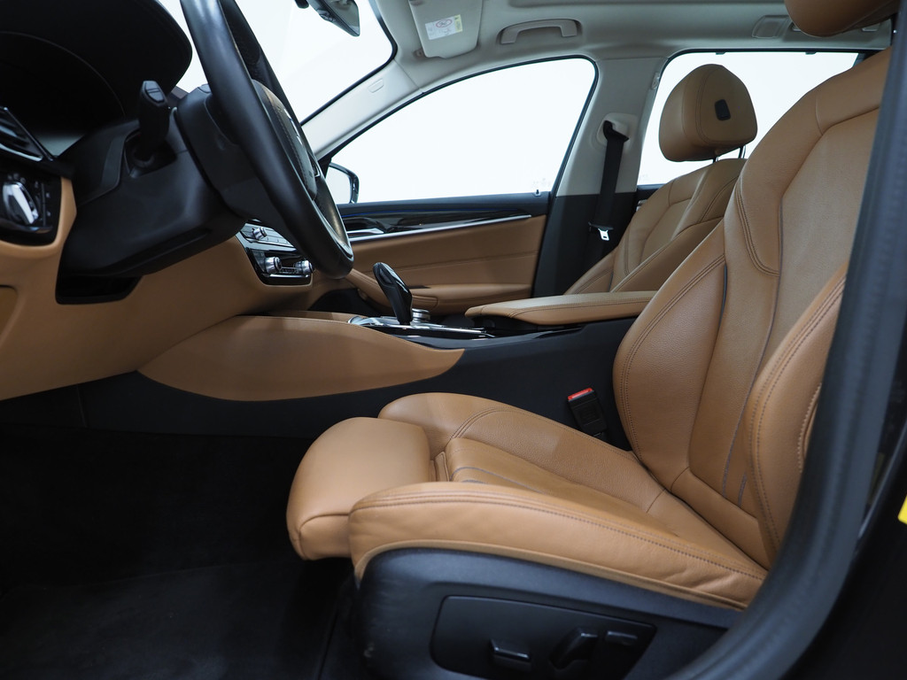 BMW 5 Serie Touring 530e xDrive 14