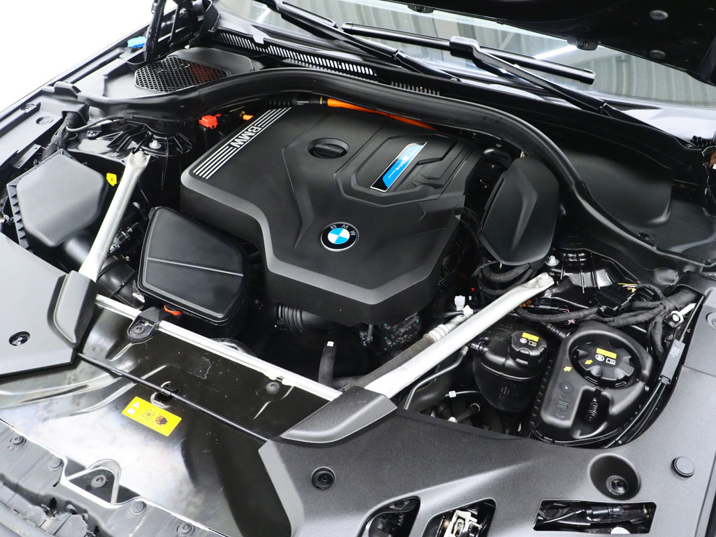 BMW 5 Serie Touring 530e xDrive 6