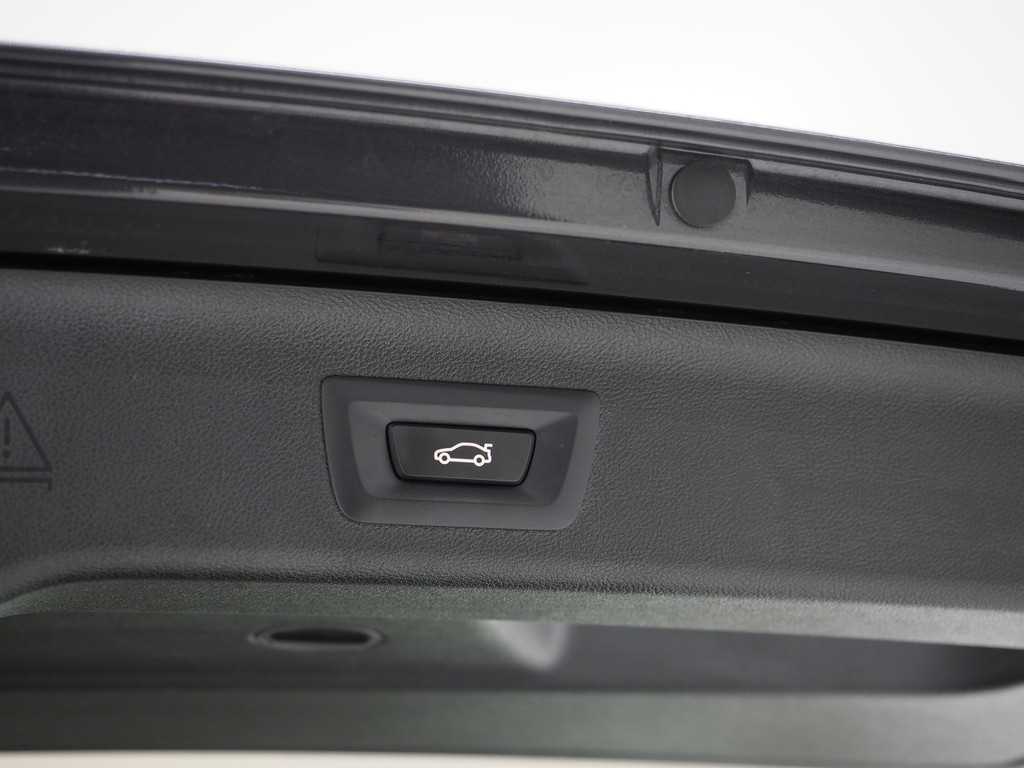 BMW 5 Serie Touring 530e xDrive 75