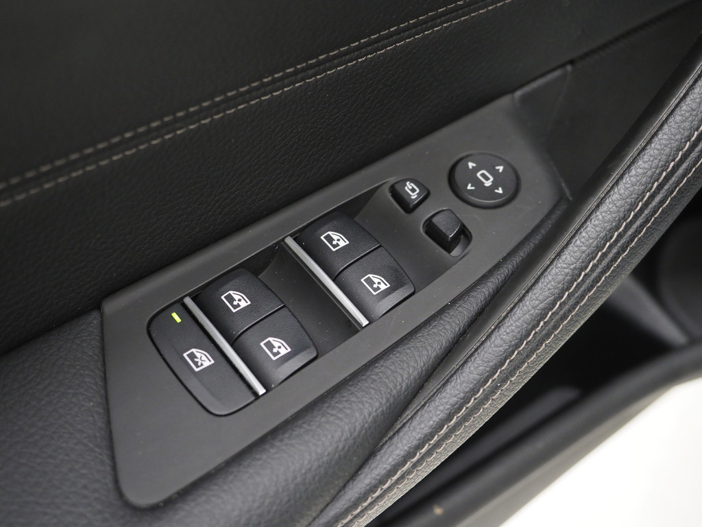 BMW 5 Serie Touring 520e Business Edition Plus 17