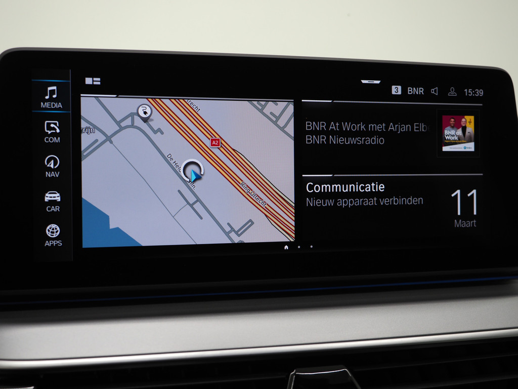 BMW 5 Serie Touring 520e Business Edition Plus 64